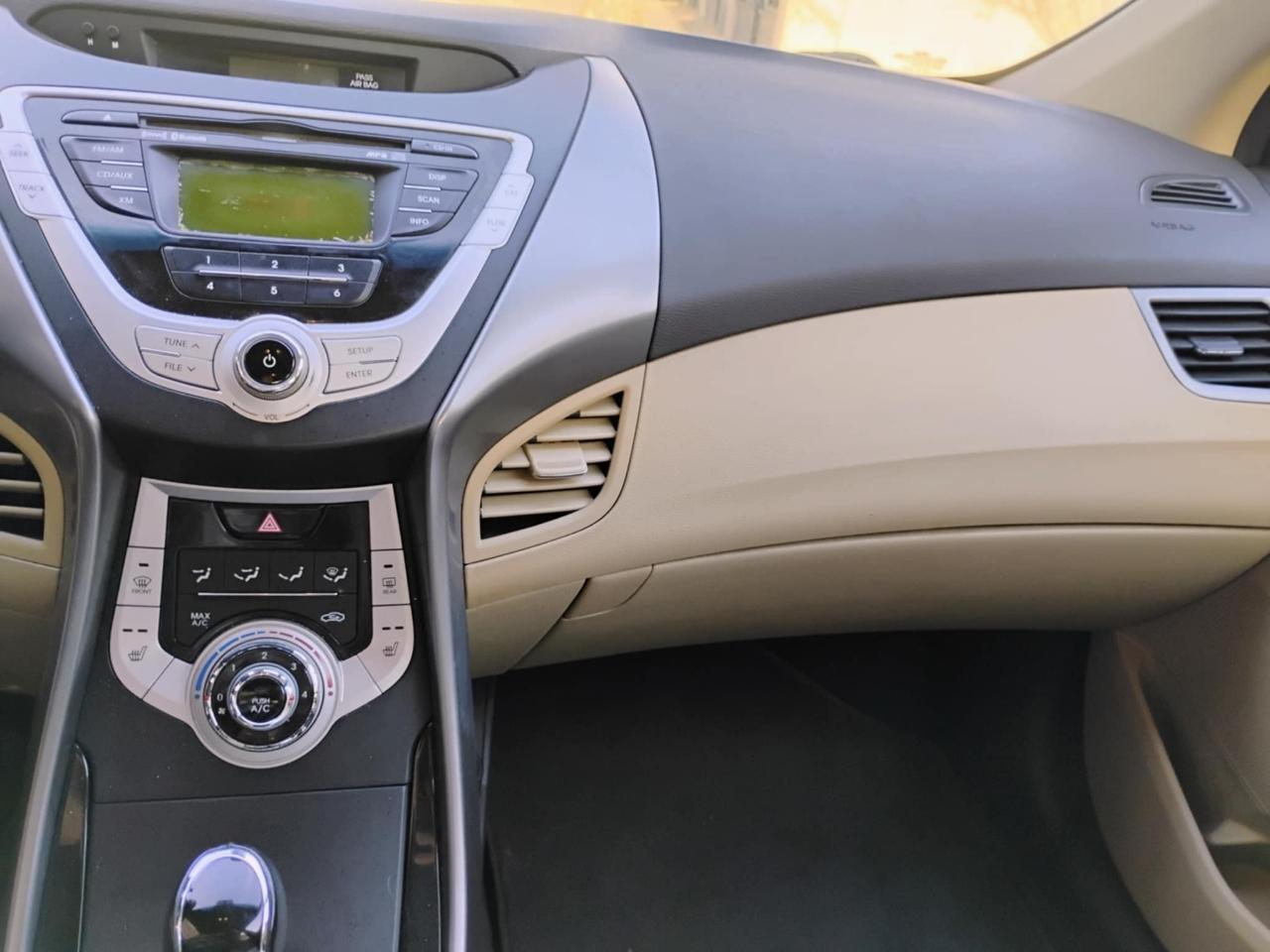 Hyundai Elantra 4dr Sdn Auto Limited (Ulsan Plant) 2012