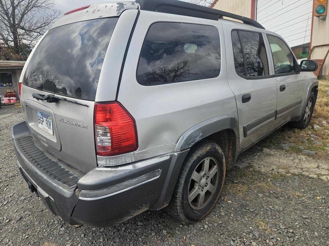 Isuzu Ascender 4dr 2WD EXT LS 2004