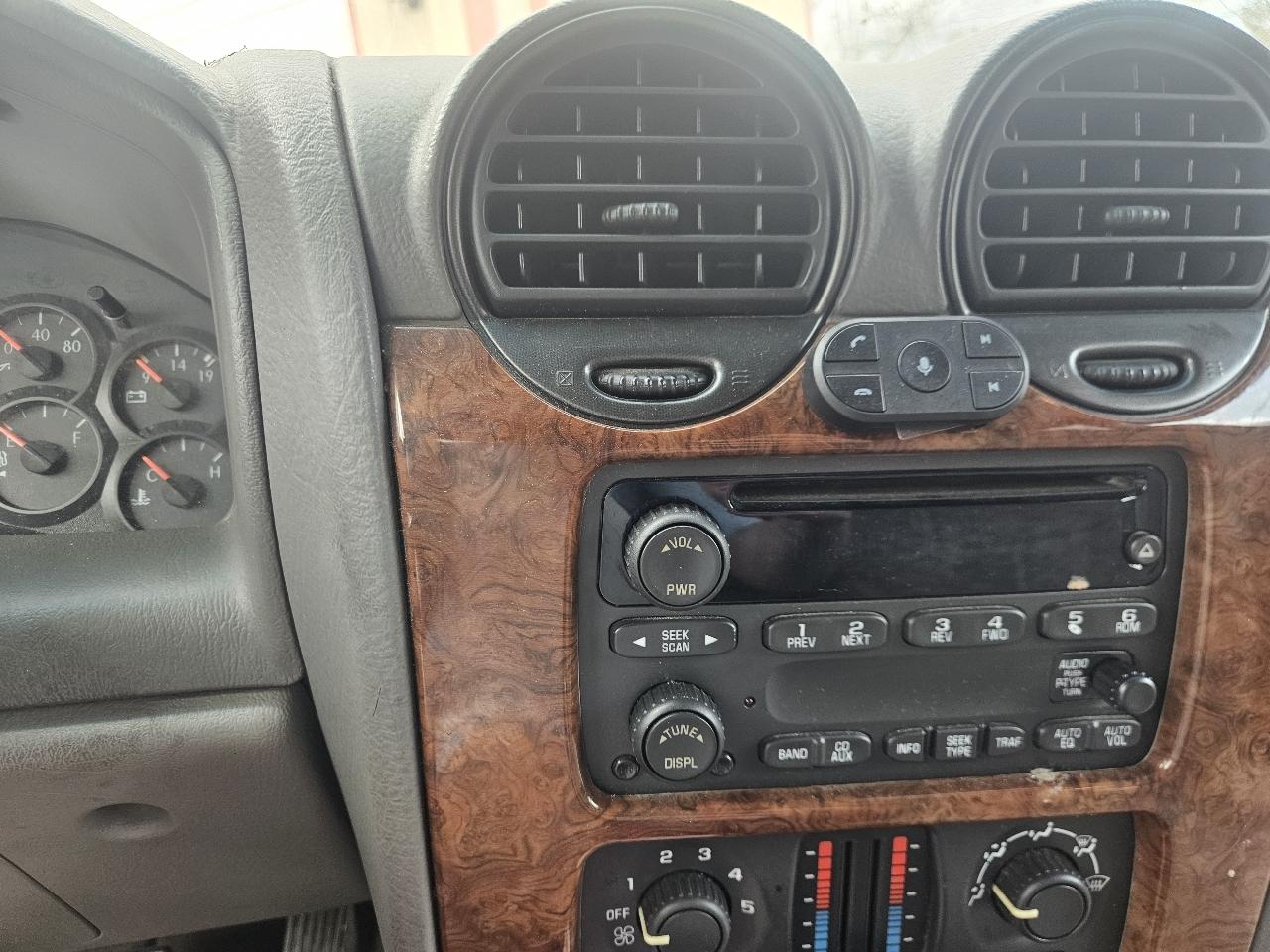 Isuzu Ascender 4dr 2WD EXT LS 2004