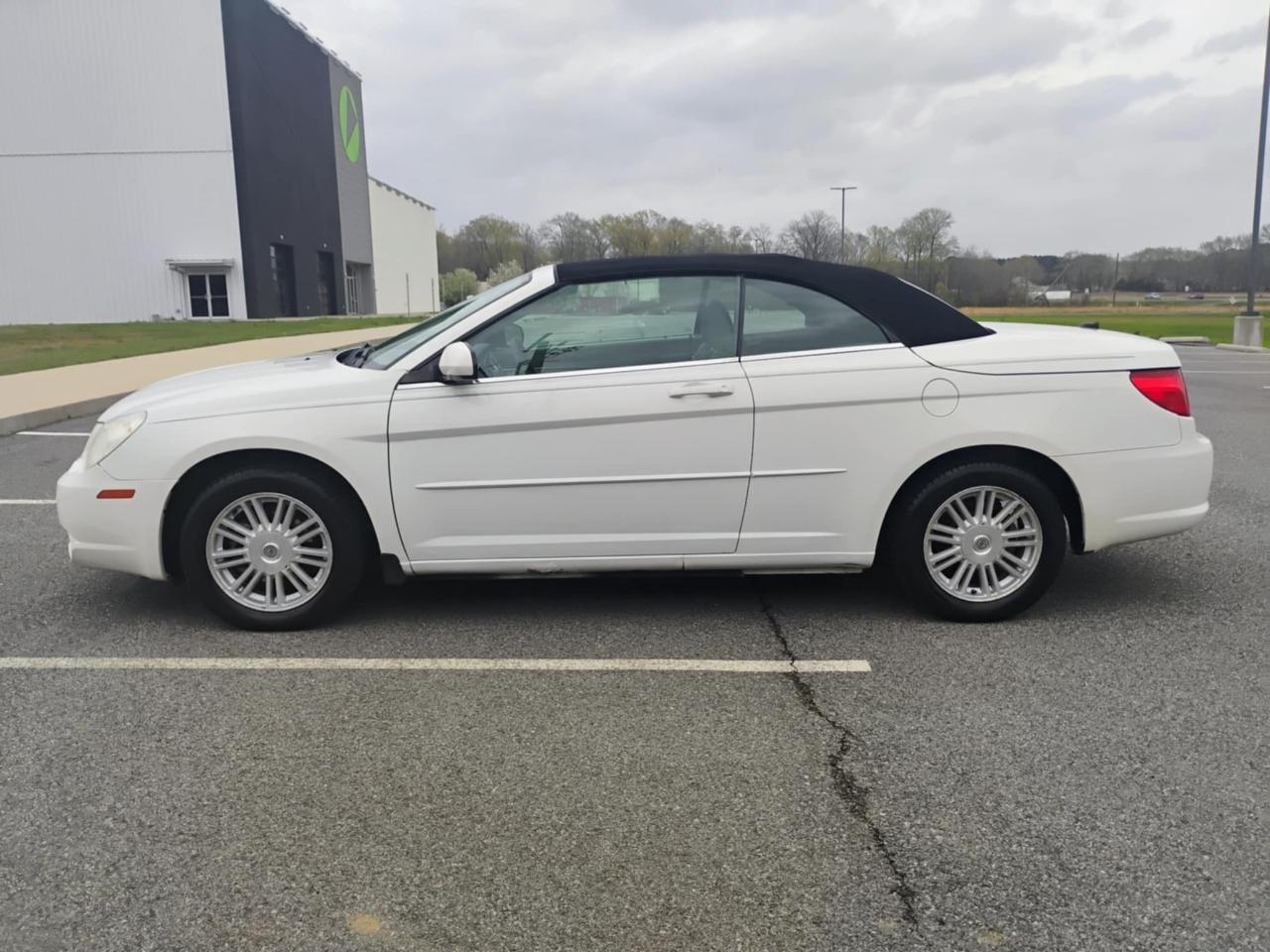 Chrysler Sebring 2dr Conv Touring FWD 2008