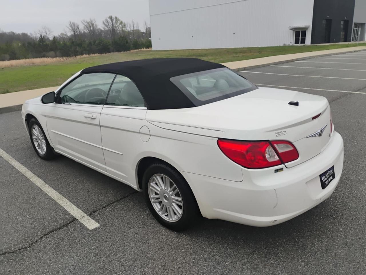 Chrysler Sebring 2dr Conv Touring FWD 2008