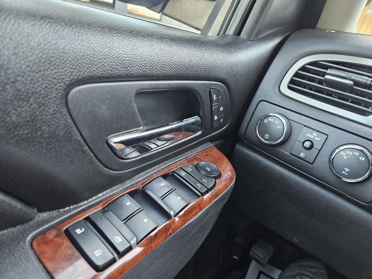 GMC Sierra 1500 4WD Crew Cab 143.5" SLT 2012