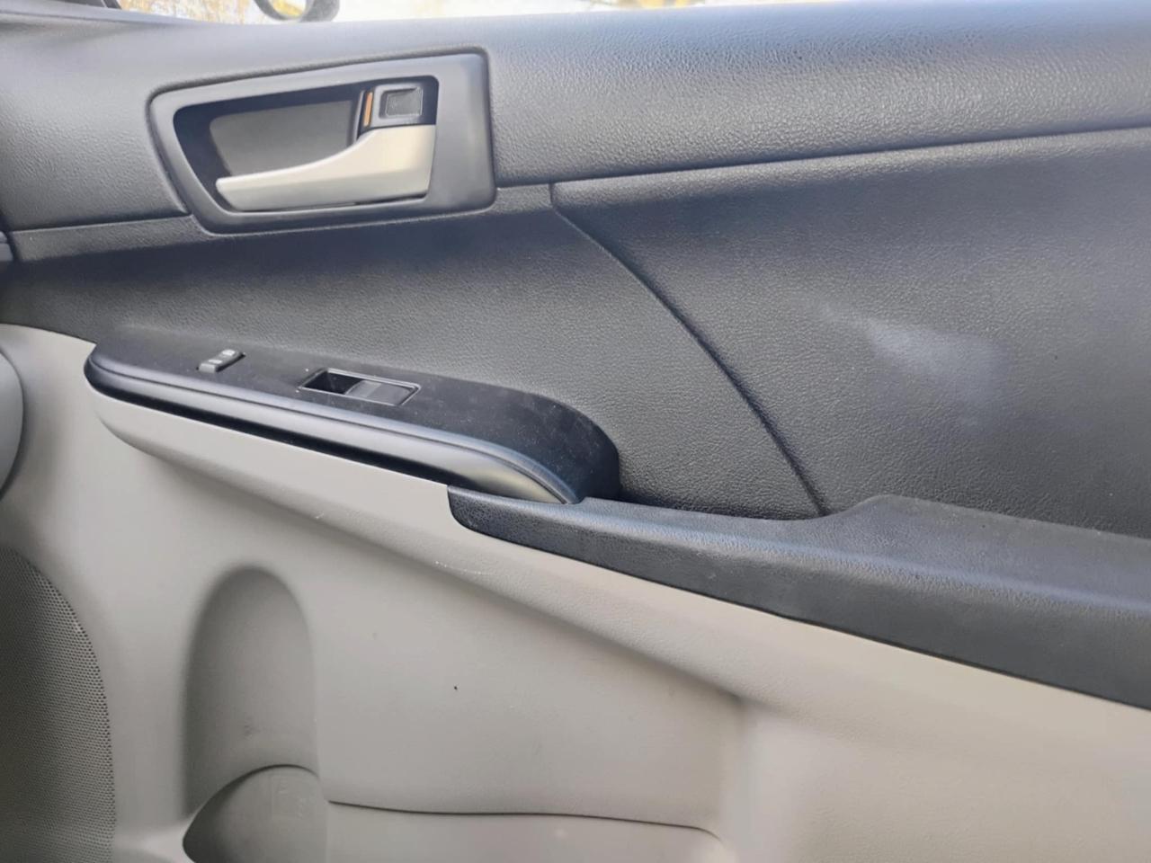 Toyota Camry 4dr Sdn I4 Auto SE Sport Limited Edition (Natl) 2012