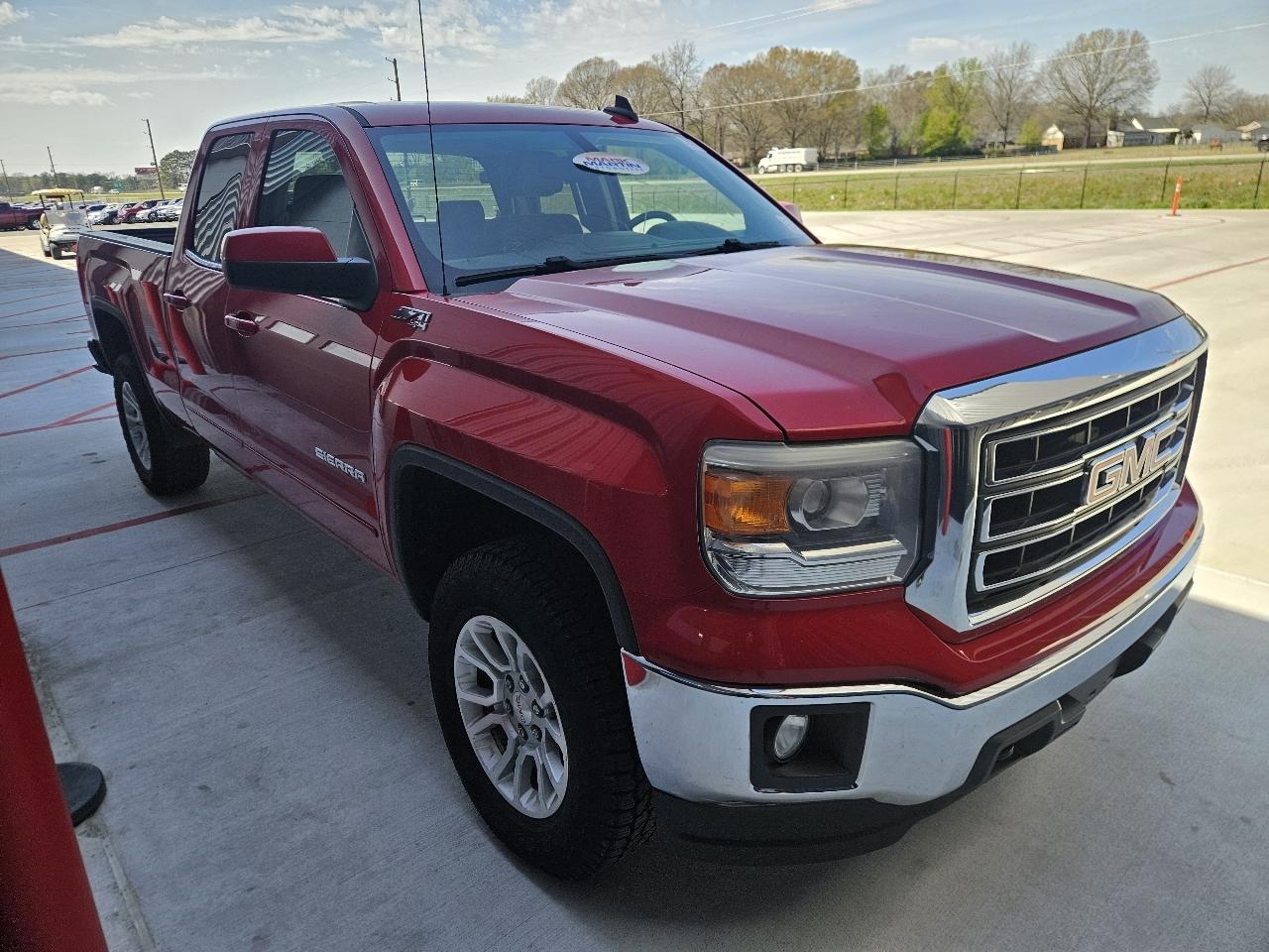 GMC Sierra 1500 4WD Double Cab 143.5" SLE 2015