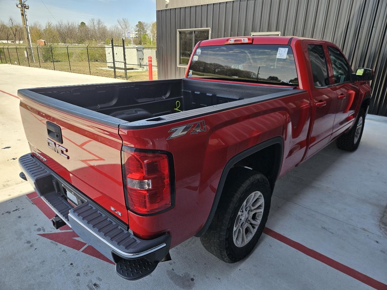GMC Sierra 1500 4WD Double Cab 143.5" SLE 2015