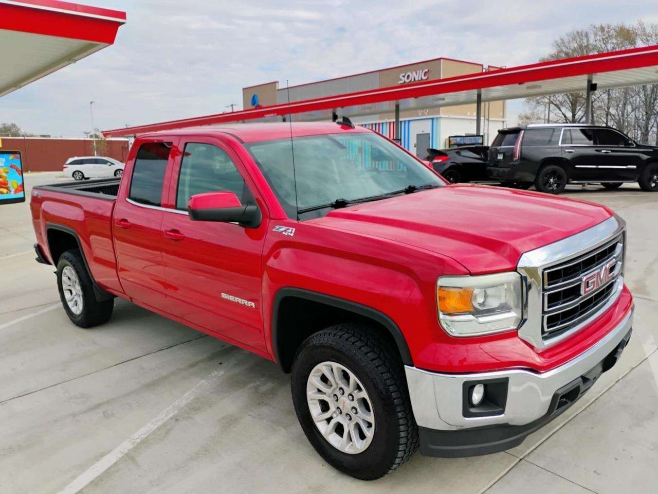 GMC Sierra 1500 4WD Double Cab 143.5" SLE 2015