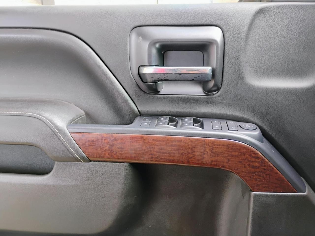 GMC Sierra 1500 4WD Double Cab 143.5" SLE 2015