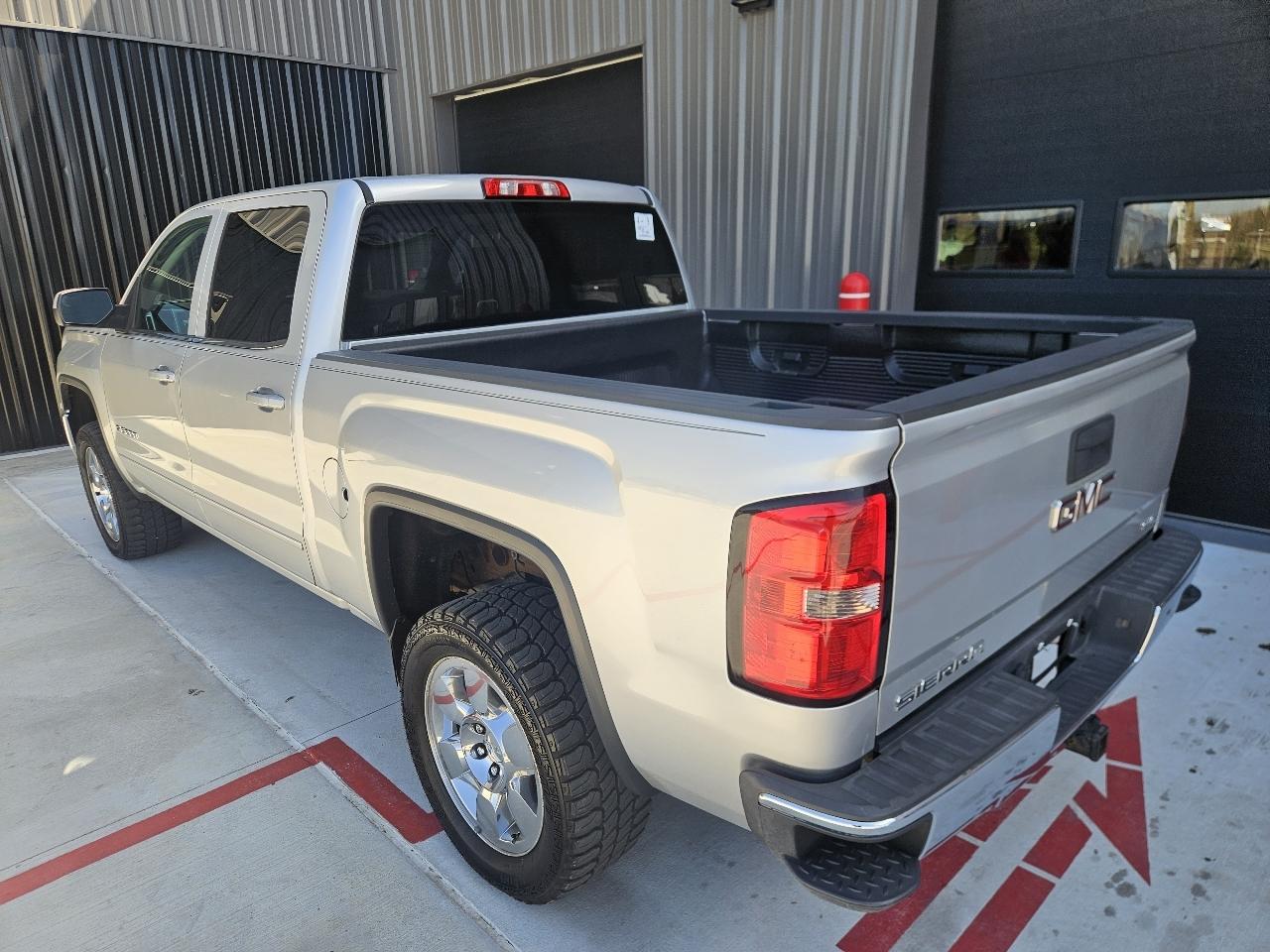 GMC Sierra 1500 2WD Crew Cab 143.5" SLE 2014