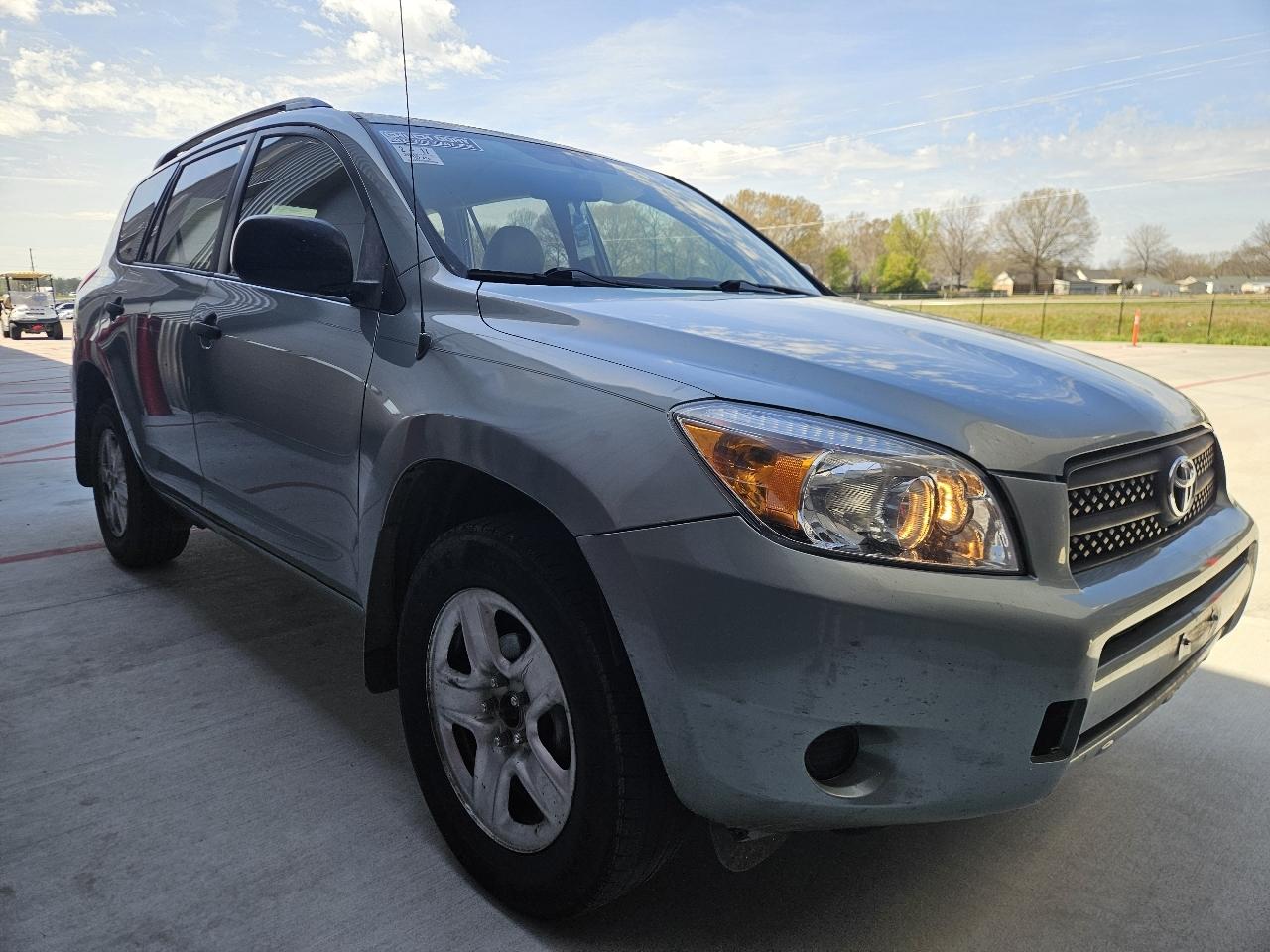 Toyota RAV4 2WD 4dr 4-cyl (Natl) 2007