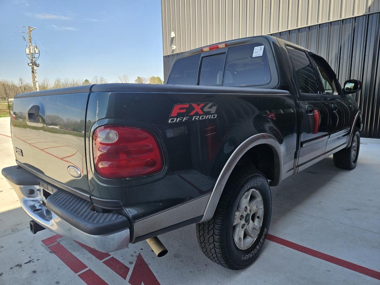 Ford F-150 4WD SuperCrew 139" Lariat 2002