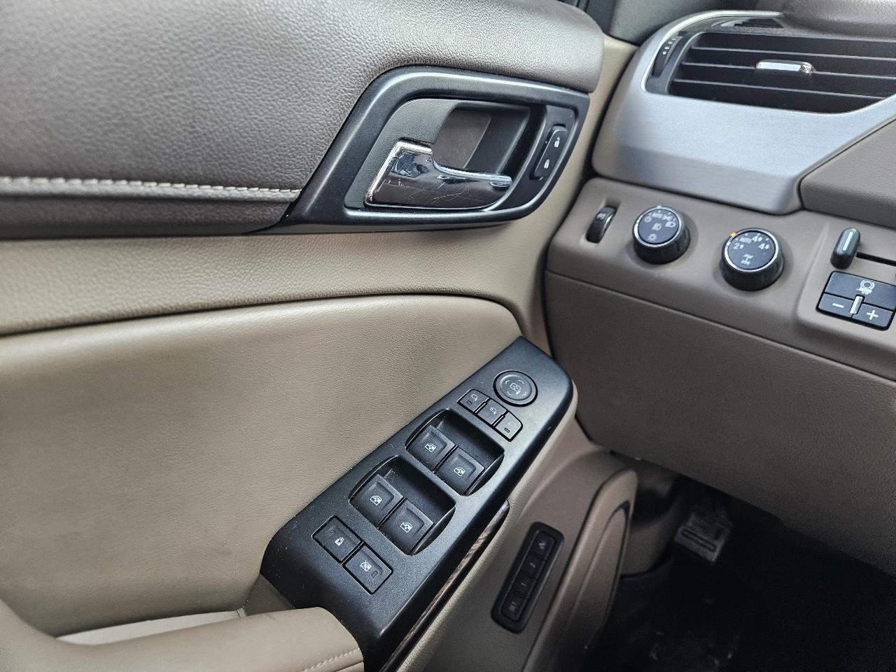 GMC Yukon 4WD 4dr SLT 2016