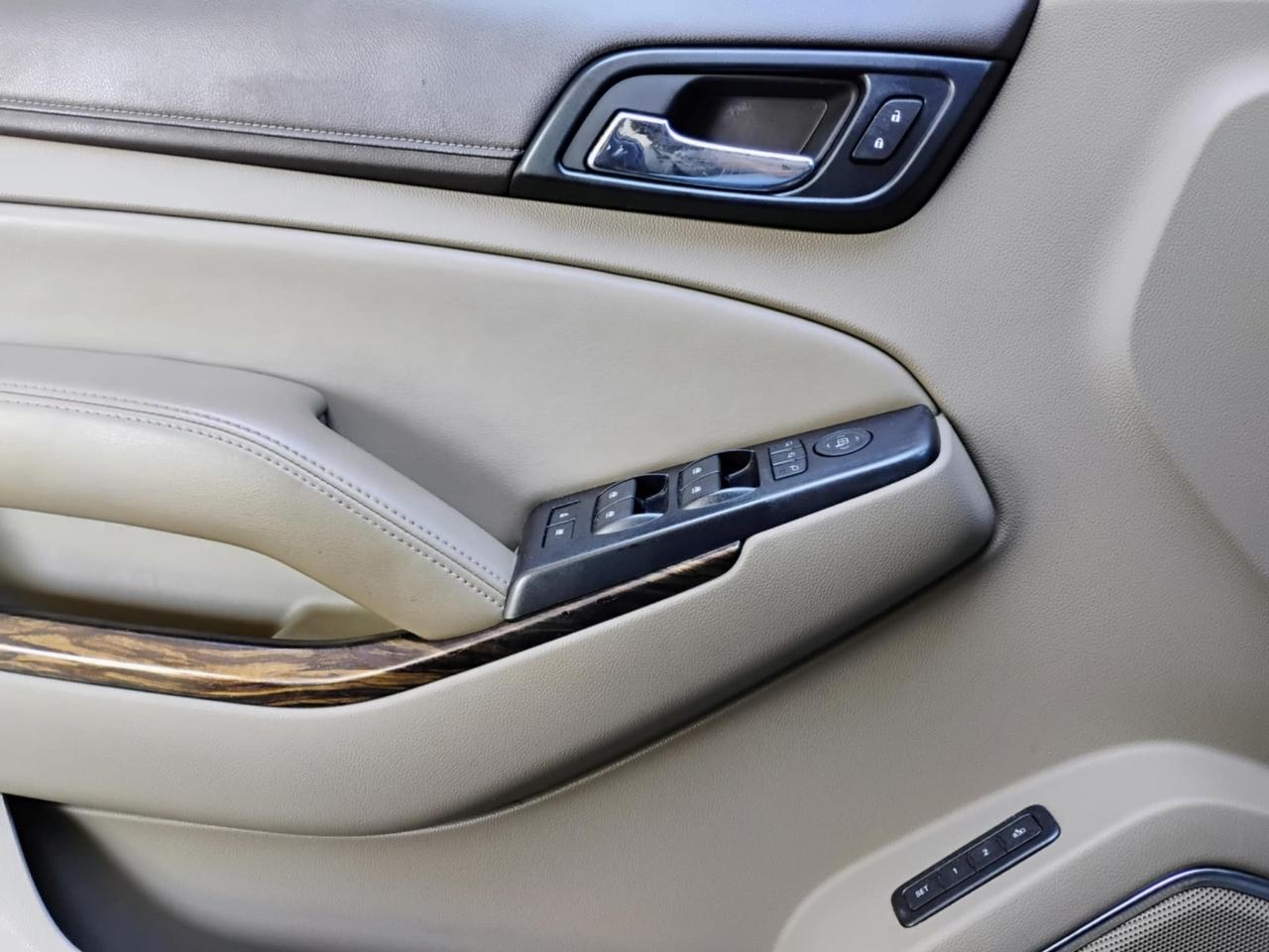 GMC Yukon 4WD 4dr SLT 2016