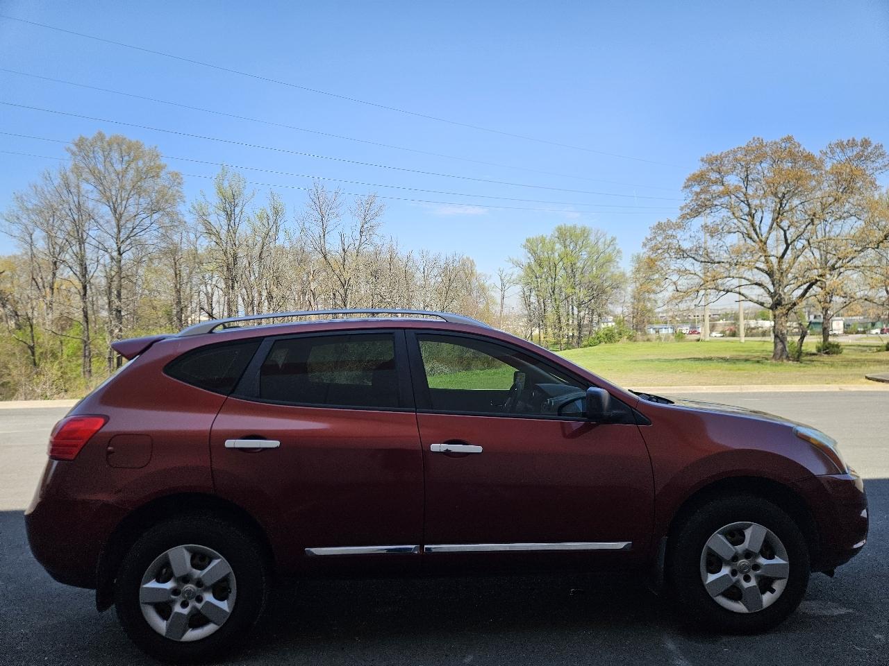 Nissan Rogue Select FWD 4dr S 2014