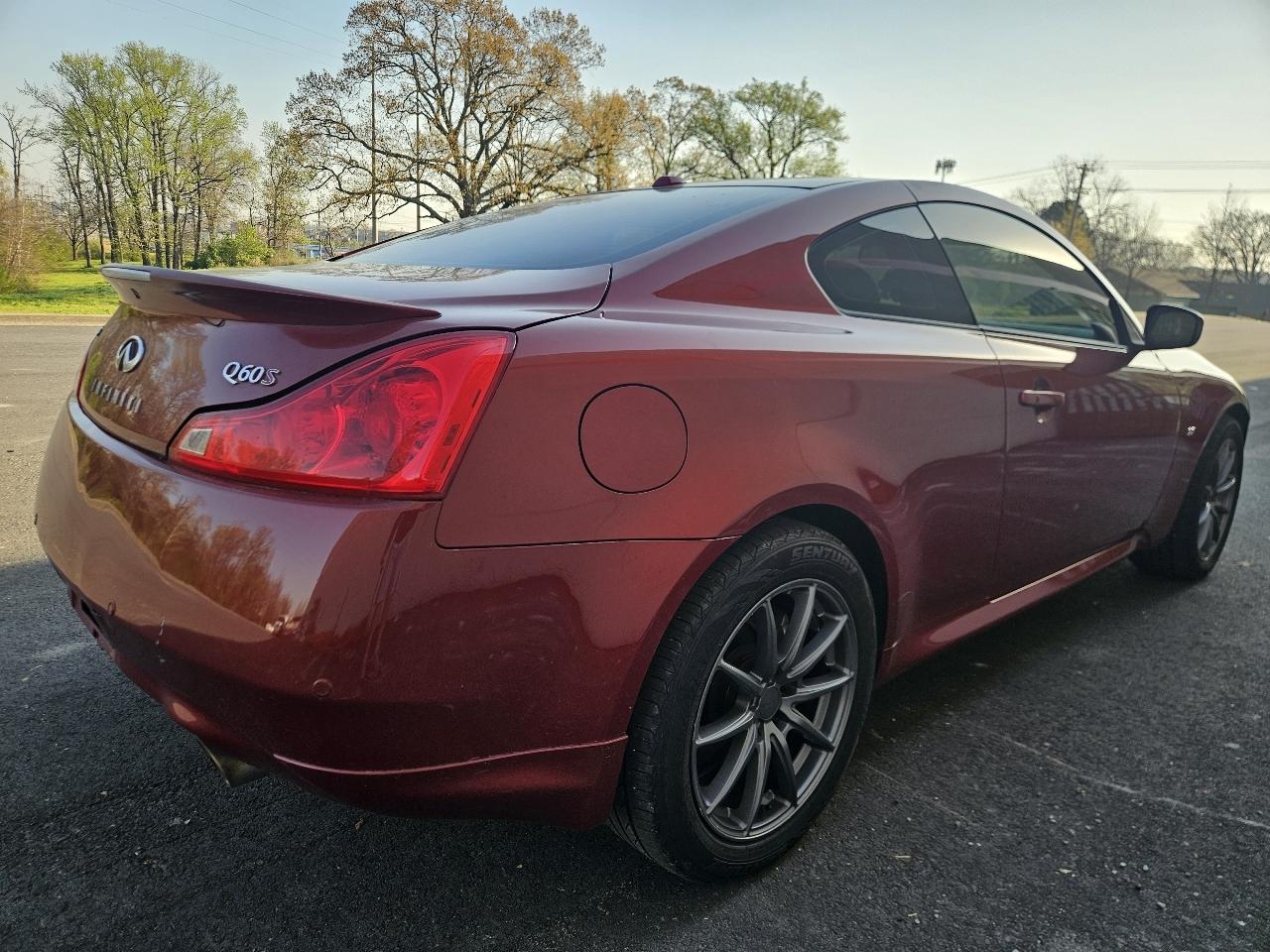 Infiniti Q60 Coupe 2dr Auto AWD 2015