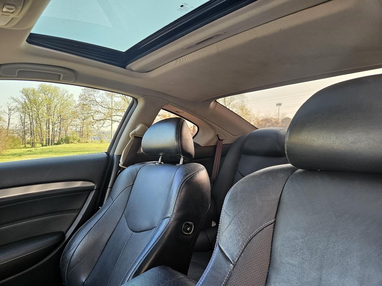 Infiniti Q60 Coupe 2dr Auto AWD 2015