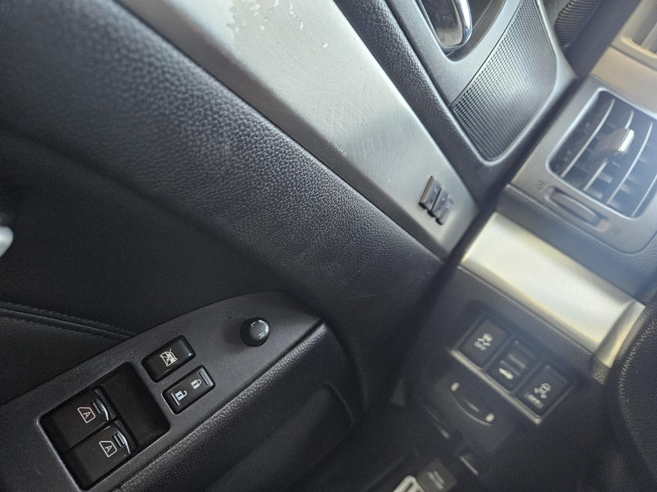 Infiniti Q60 Coupe 2dr Auto AWD 2015