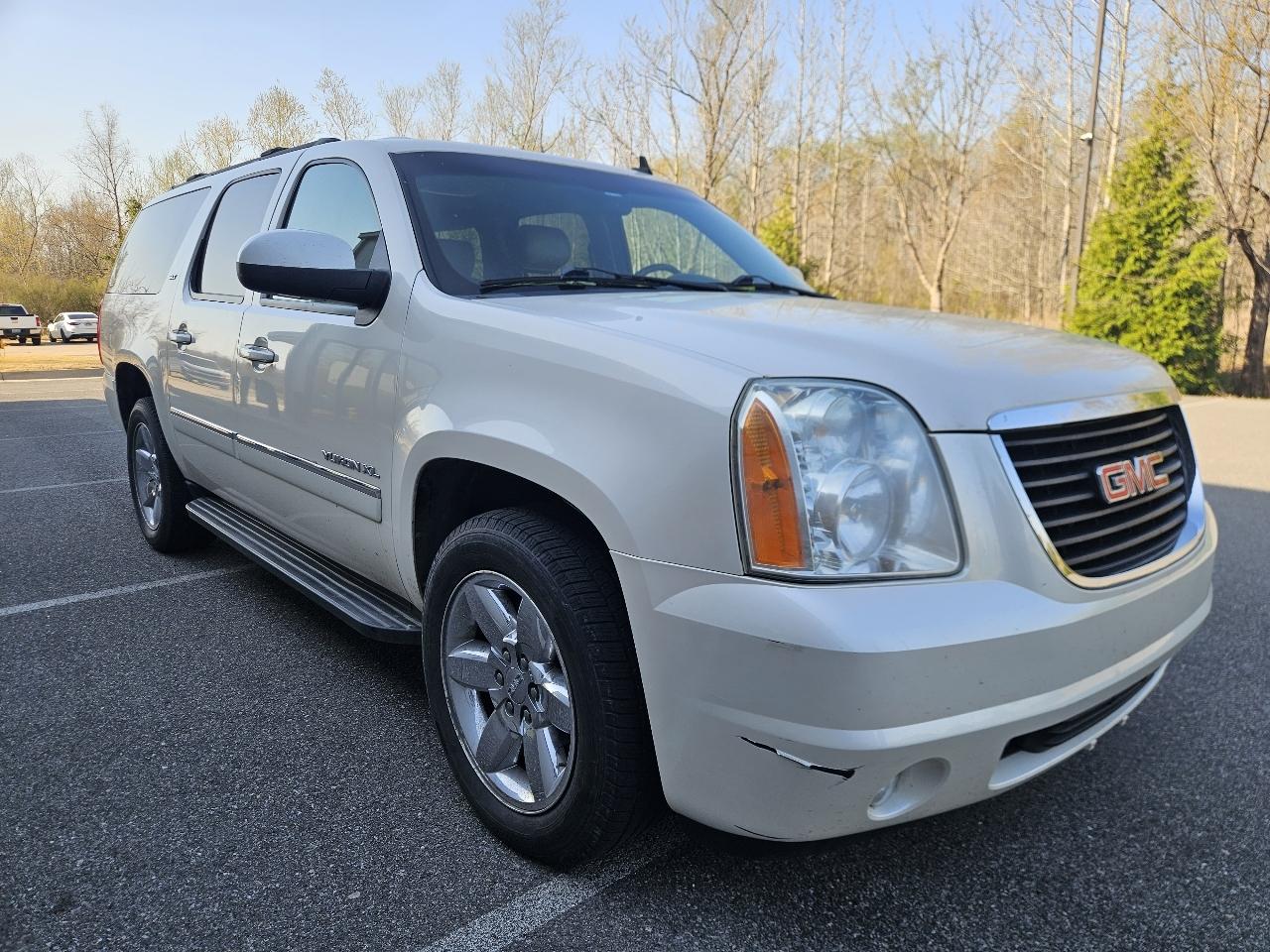 GMC Yukon XL 2WD 4dr 1500 SLT 2012