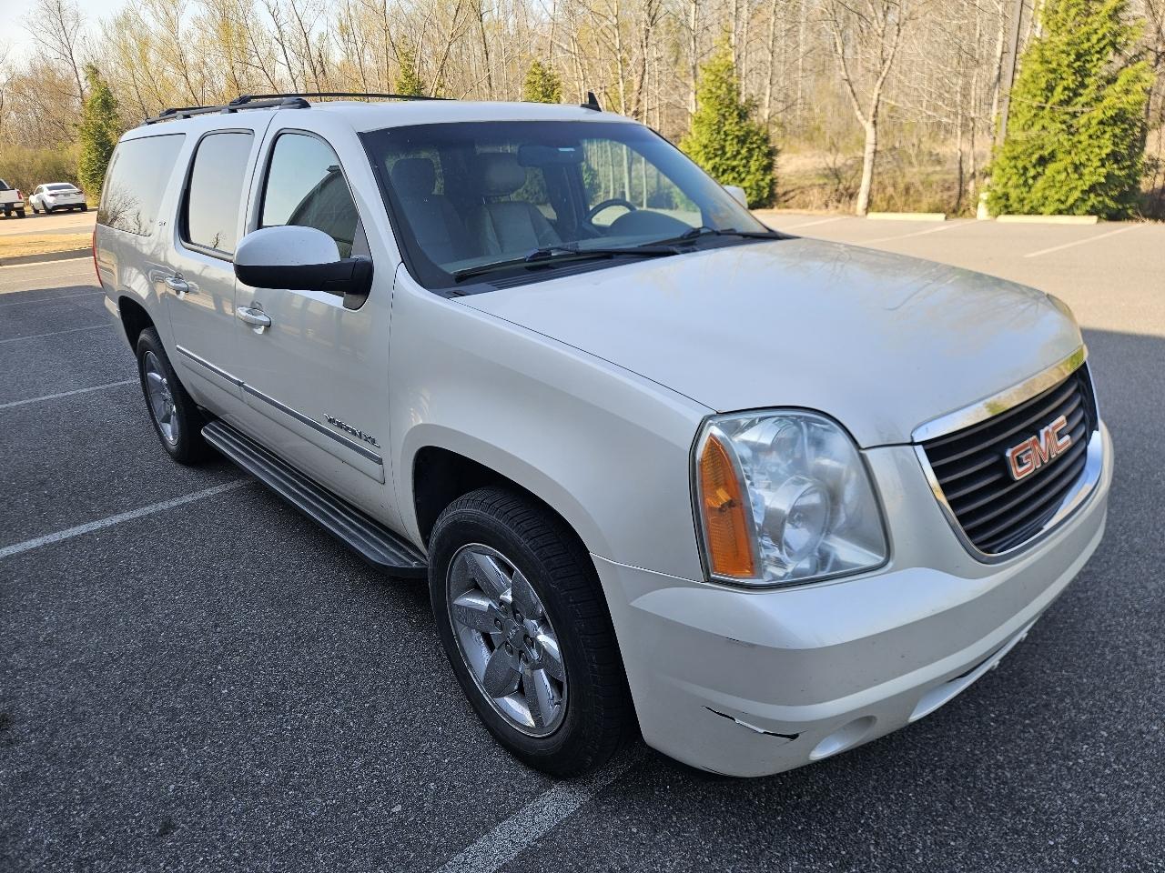 GMC Yukon XL 2WD 4dr 1500 SLT 2012