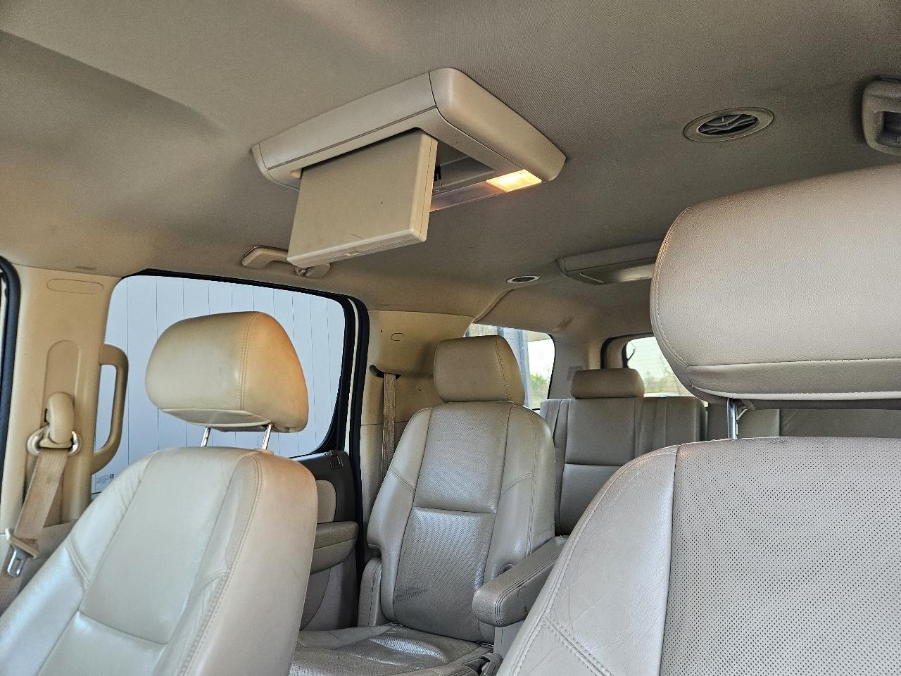 GMC Yukon XL 2WD 4dr 1500 SLT 2012