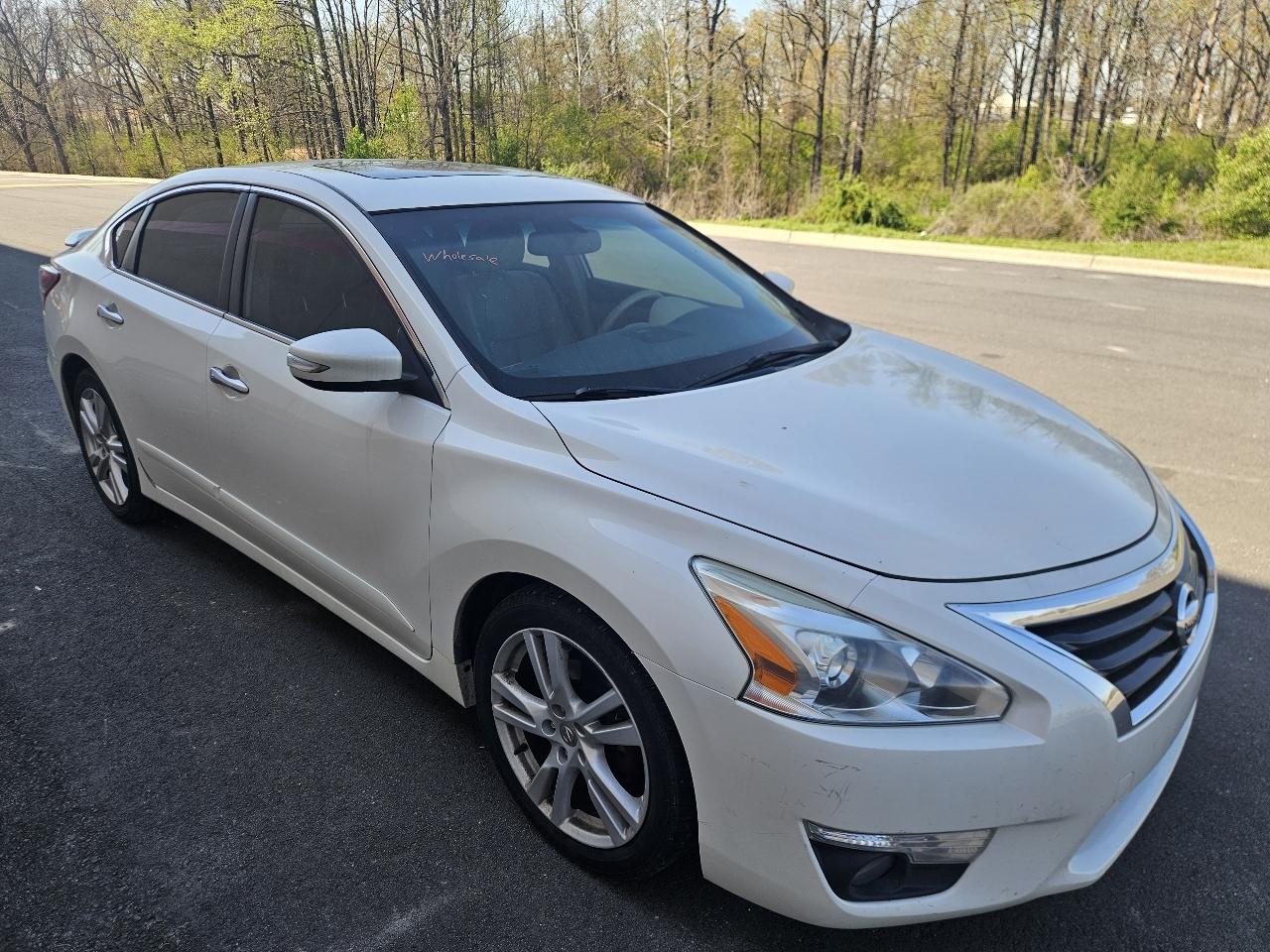 Nissan Altima 4dr Sdn V6 3.5 SL 2013