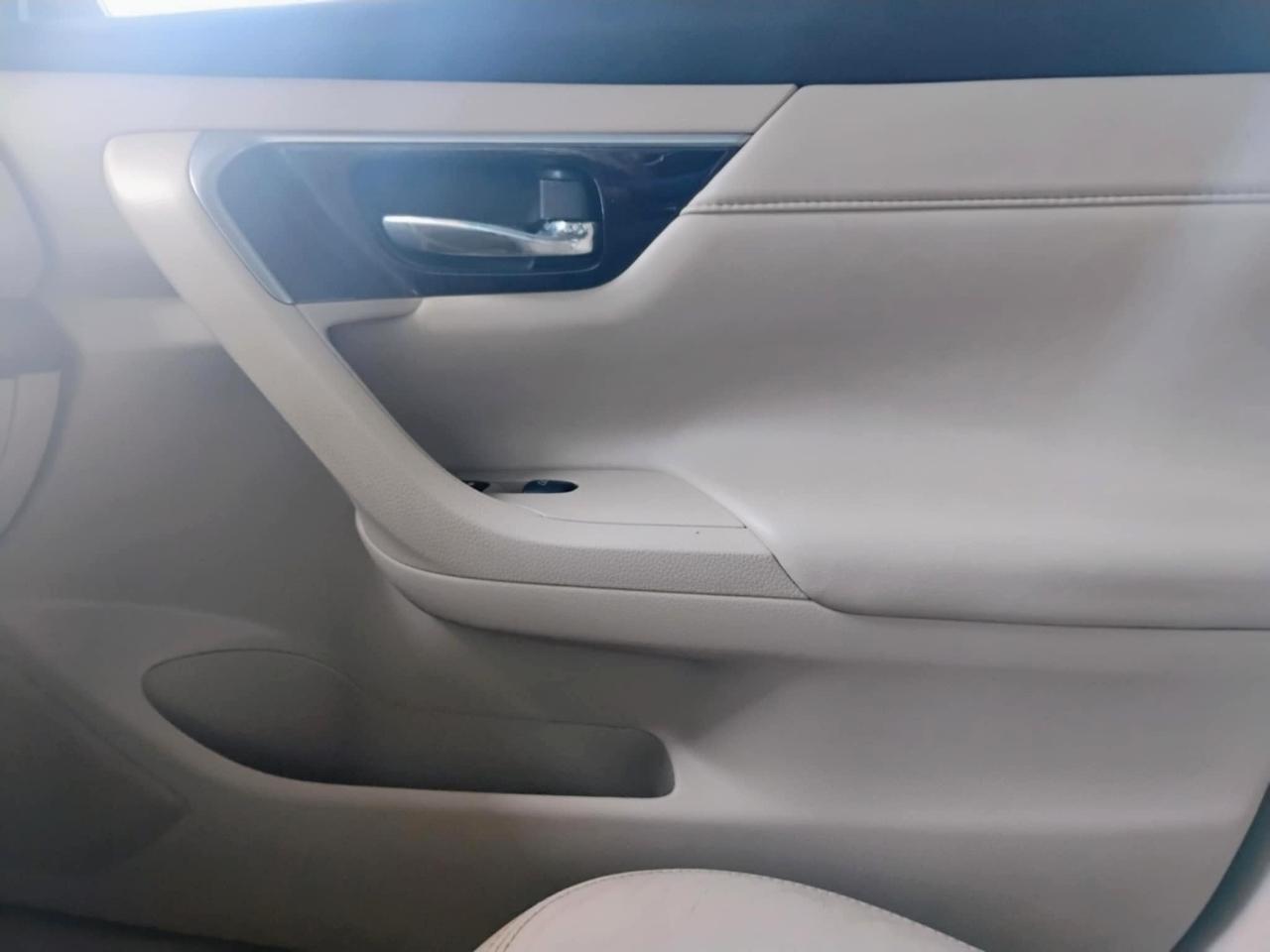 Nissan Altima 4dr Sdn V6 3.5 SL 2013