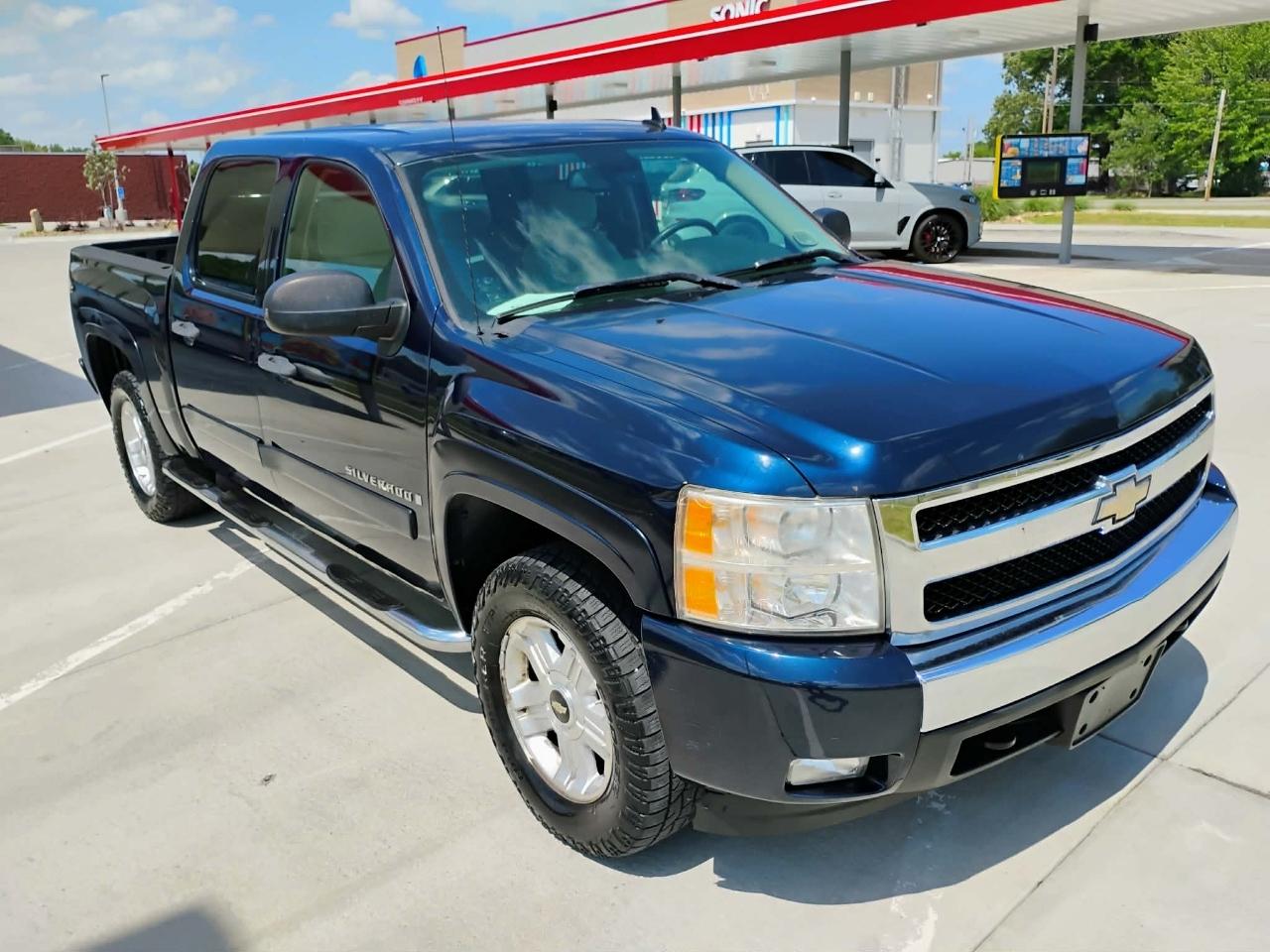 Chevrolet Silverado 1500 4WD Crew Cab 143.5" LT w/2LT 2008