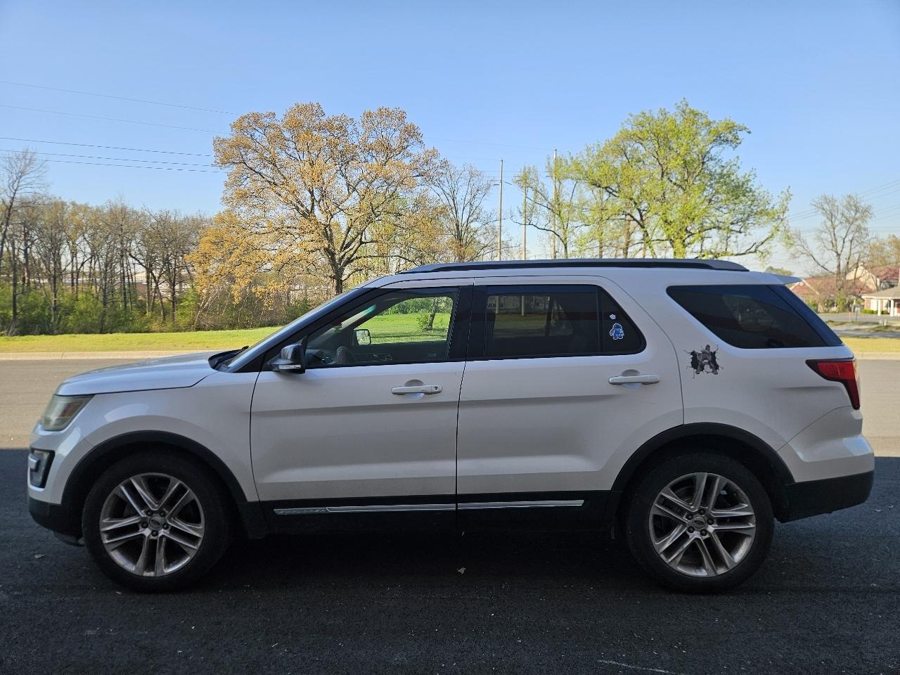 Ford Explorer FWD 4dr XLT 2016