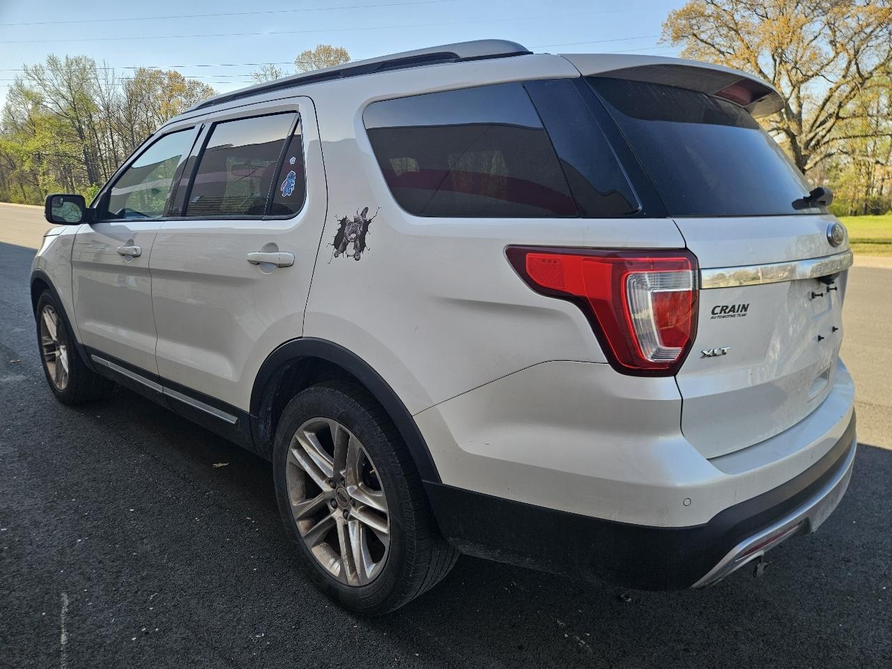 Ford Explorer FWD 4dr XLT 2016