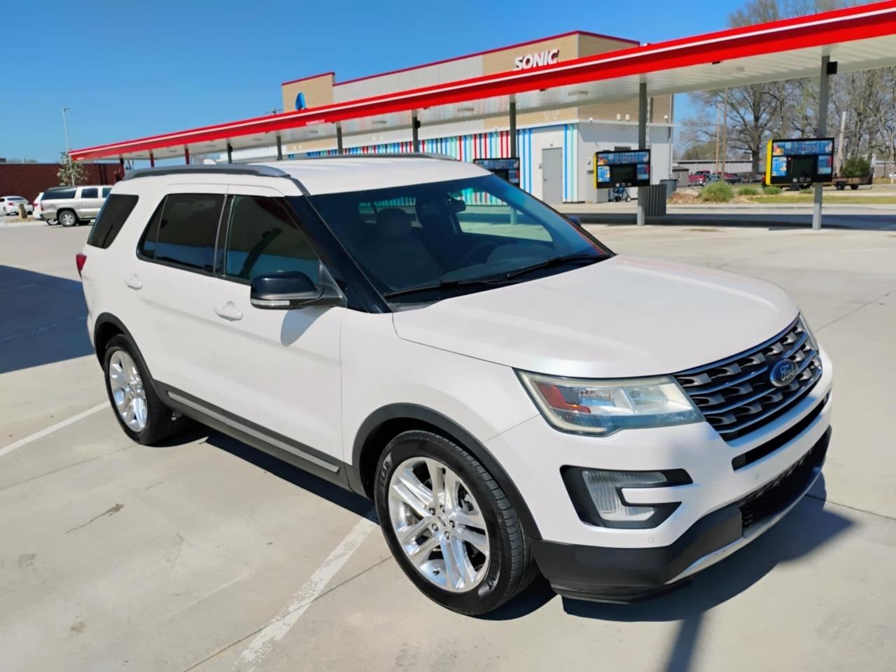 Ford Explorer FWD 4dr XLT 2016