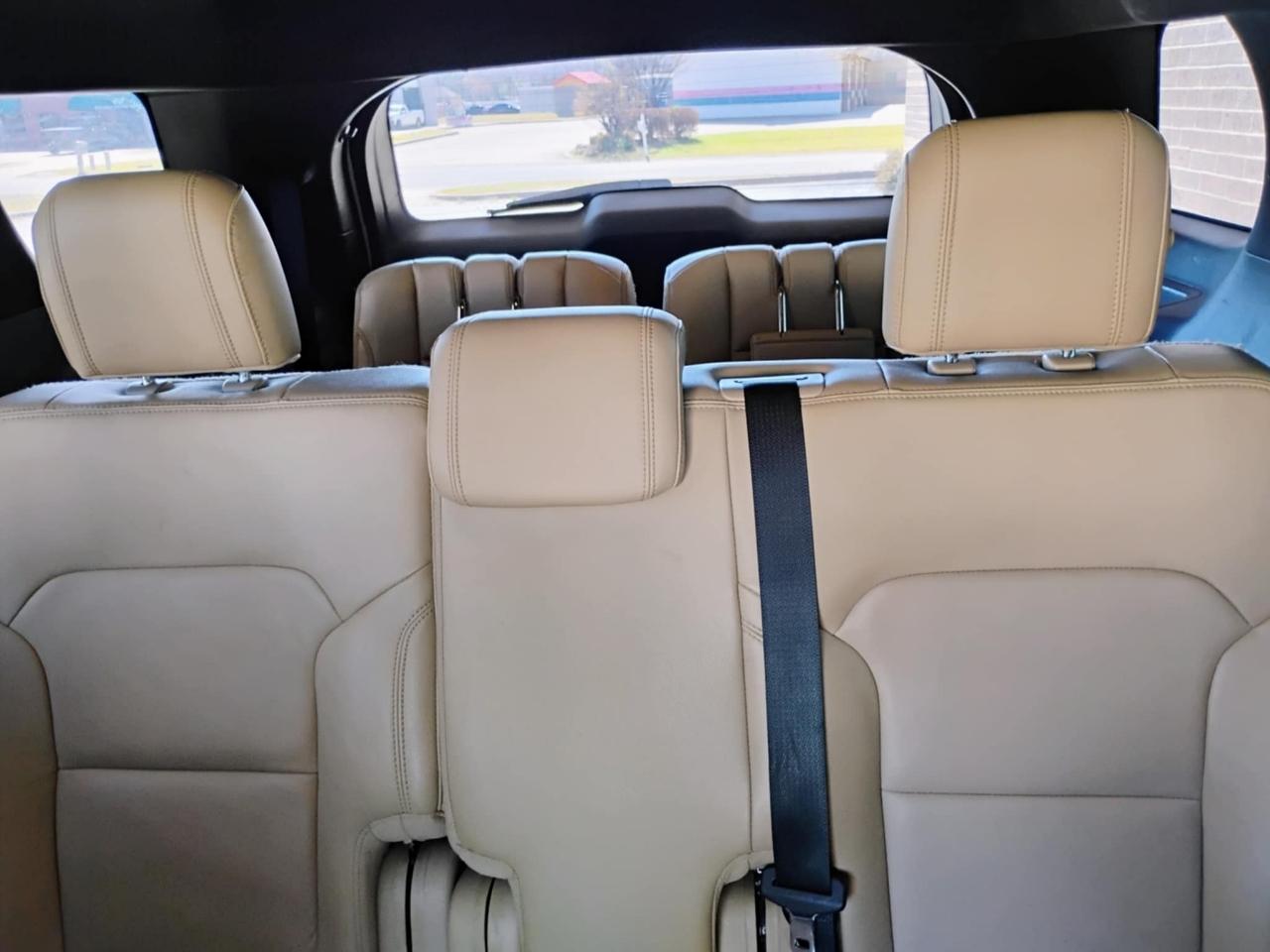 Ford Explorer FWD 4dr XLT 2016