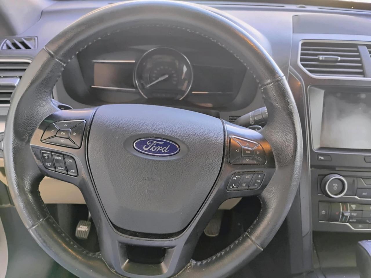 Ford Explorer FWD 4dr XLT 2016