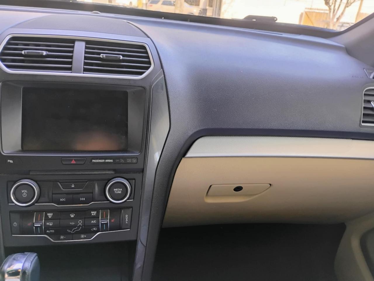 Ford Explorer FWD 4dr XLT 2016