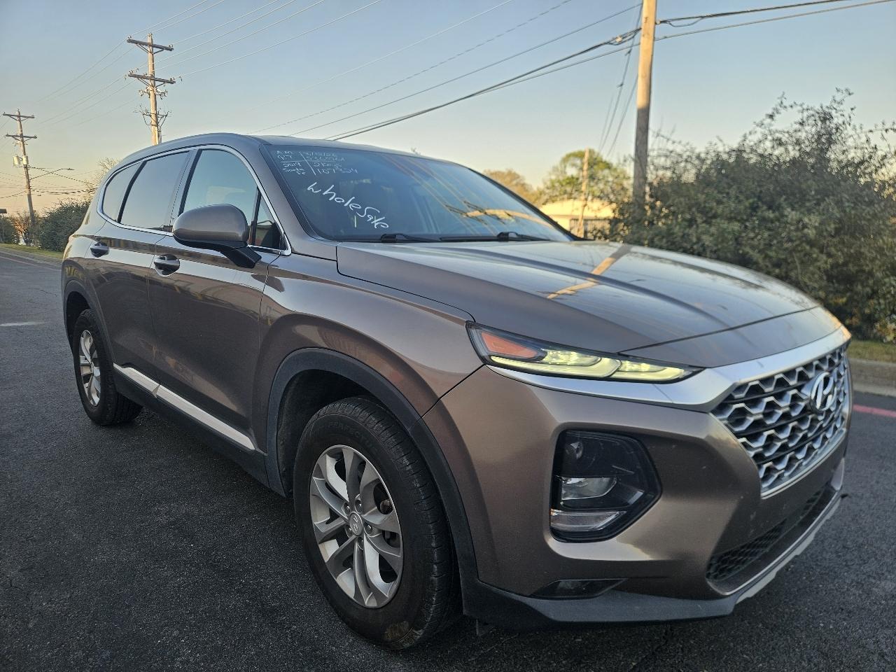 Hyundai Santa Fe SEL 2.4L Auto FWD 2019