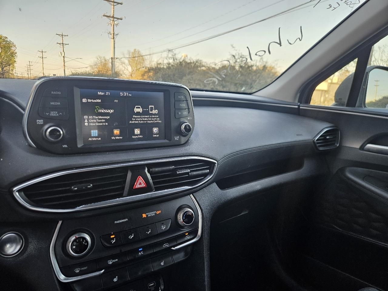 Hyundai Santa Fe SEL 2.4L Auto FWD 2019