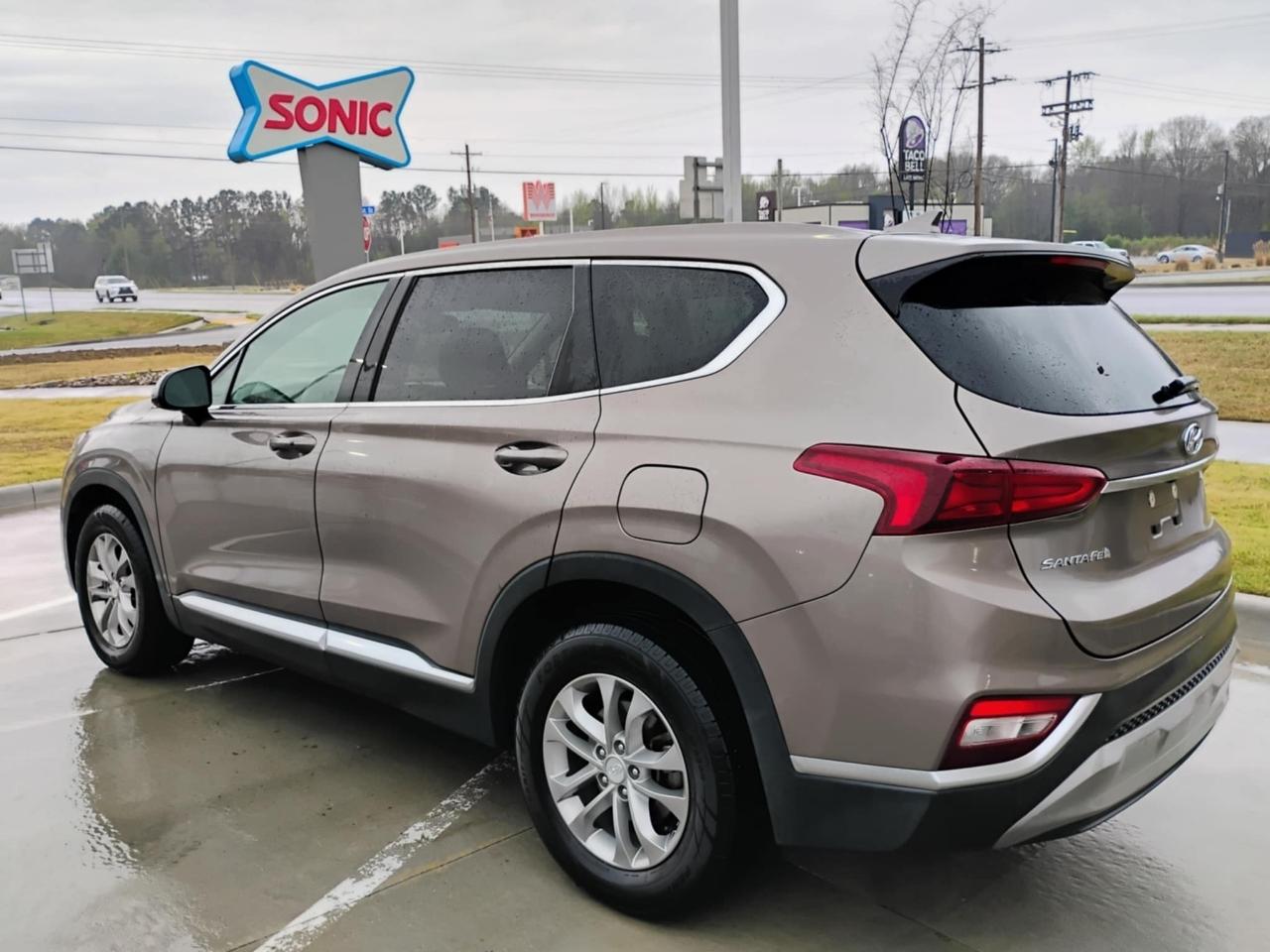 Hyundai Santa Fe SEL 2.4L Auto FWD 2019