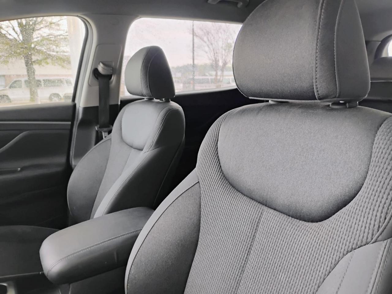 Hyundai Santa Fe SEL 2.4L Auto FWD 2019