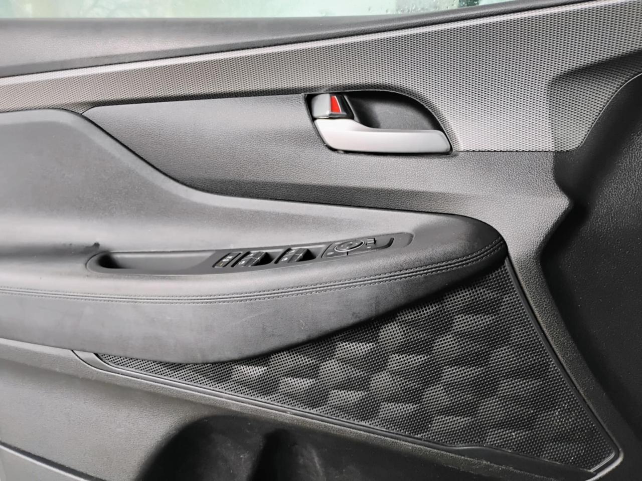 Hyundai Santa Fe SEL 2.4L Auto FWD 2019