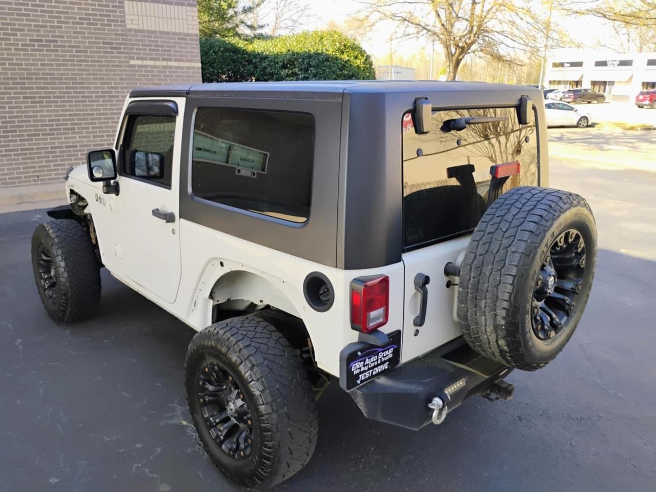 Jeep Wrangler 4WD 2dr Sport 2010