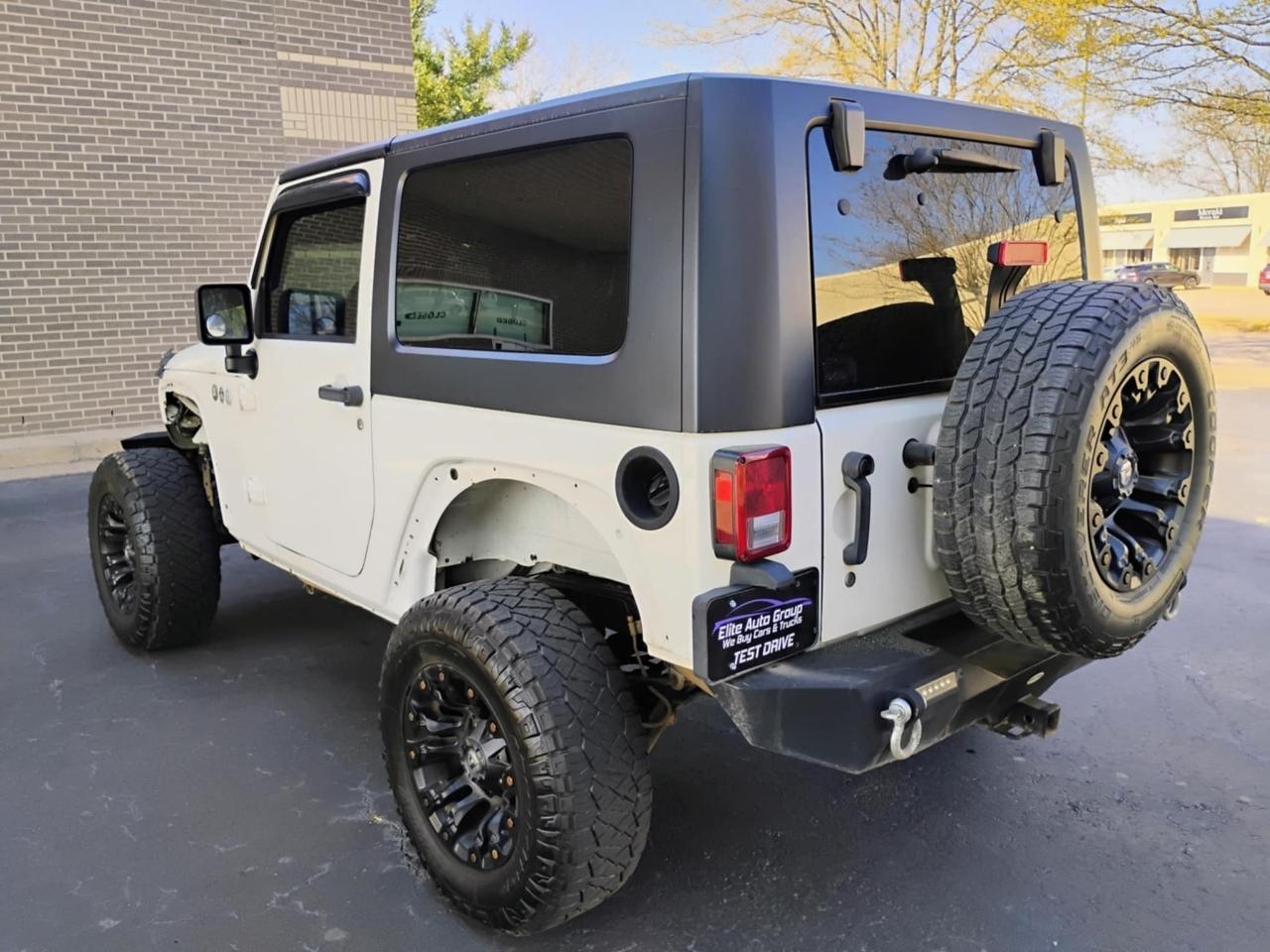 Jeep Wrangler 4WD 2dr Sport 2010