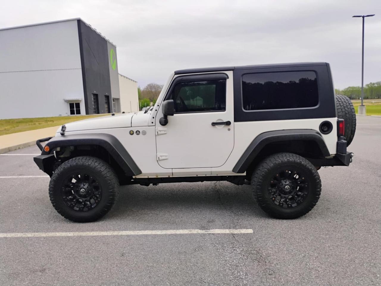 Jeep Wrangler 4WD 2dr Sport 2010