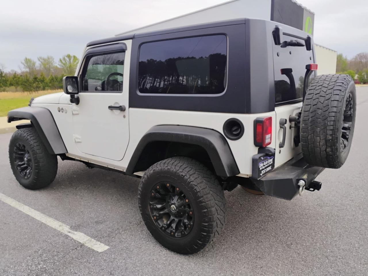 Jeep Wrangler 4WD 2dr Sport 2010