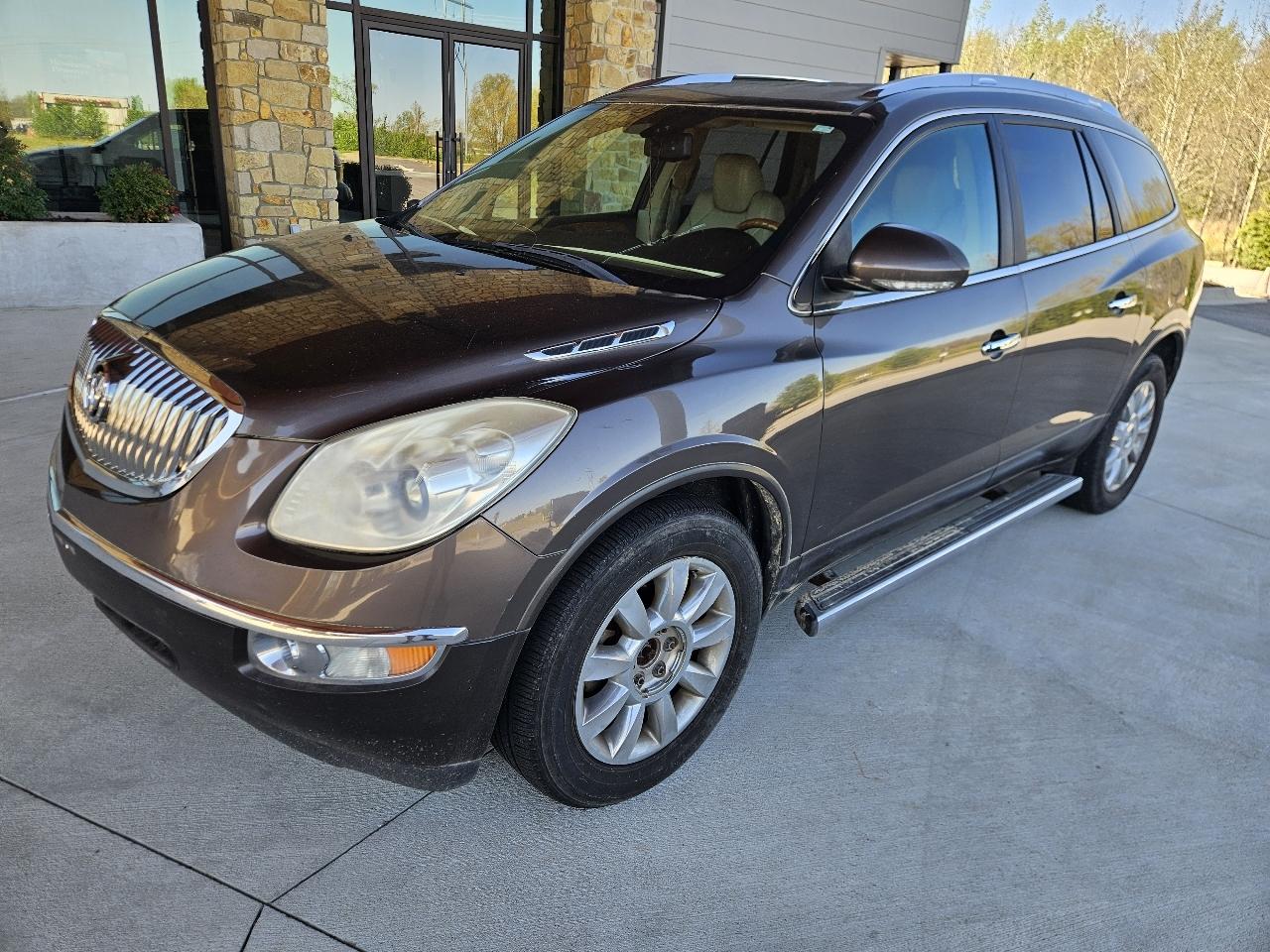 Buick Enclave FWD 4dr Leather 2012