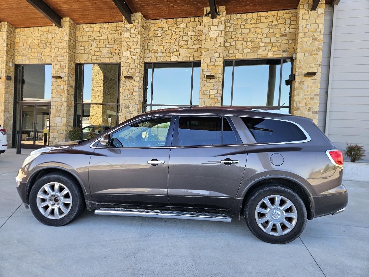 Buick Enclave FWD 4dr Leather 2012