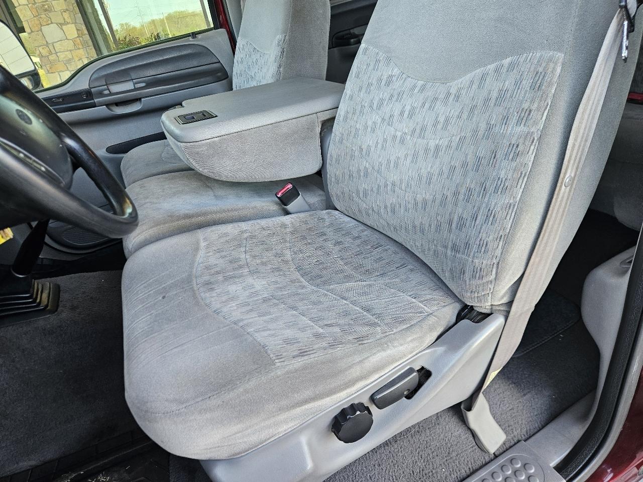 Ford Super Duty F-350 SRW Crew Cab 156" Lariat 2000