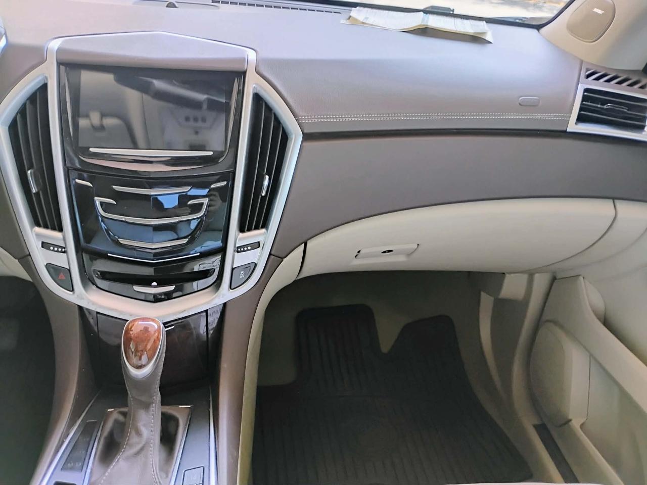 Cadillac SRX FWD 4dr Performance Collection 2015