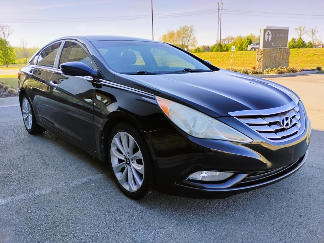 Hyundai Sonata 4dr Sdn 2.4L Auto SE 2011