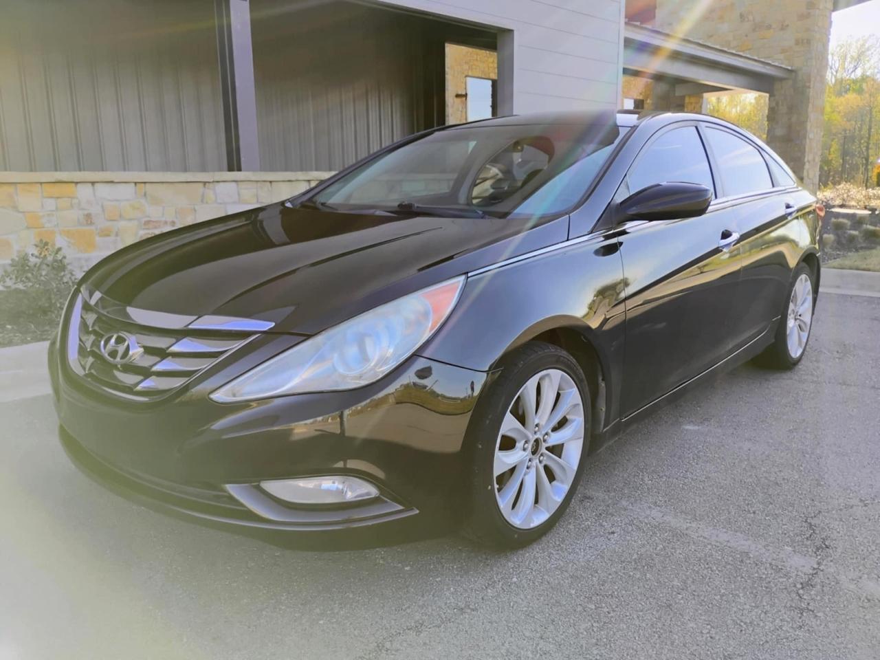 Hyundai Sonata 4dr Sdn 2.4L Auto SE 2011