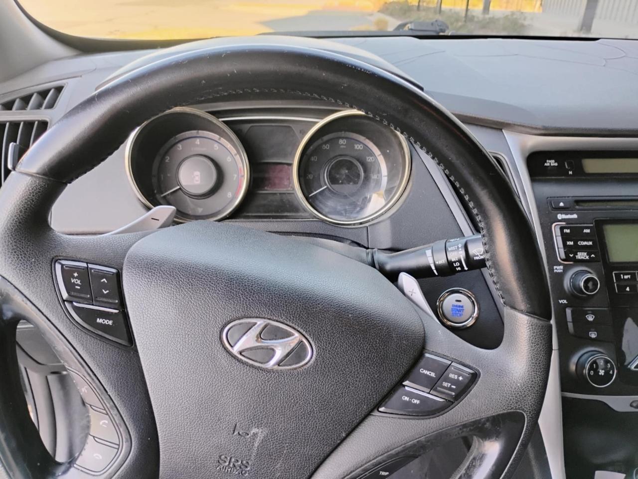 Hyundai Sonata 4dr Sdn 2.4L Auto SE 2011