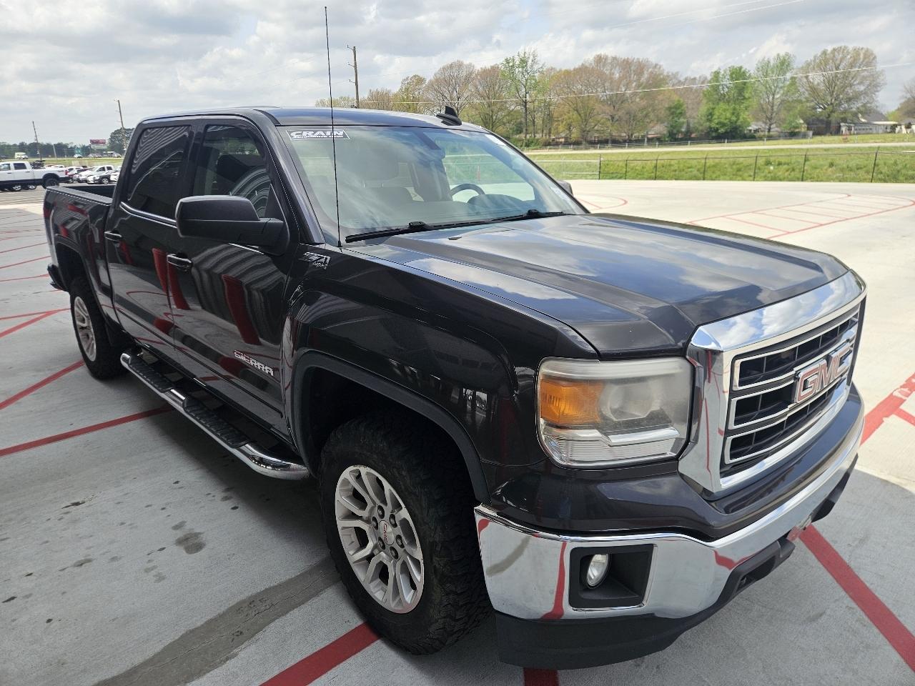 GMC Sierra 1500 4WD Crew Cab 143.5" SLE 2015
