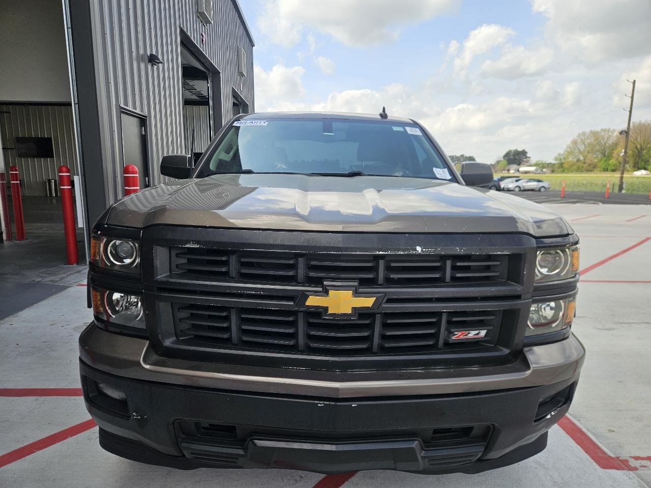 Chevrolet Silverado 1500 4WD Crew Cab 143.5" LT w/2LT 2015